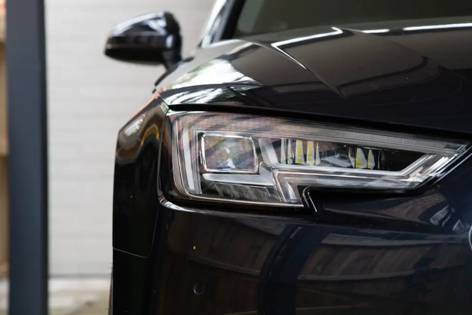 HID vs LED Headlights Which is Better? BestHeadlightBulbs